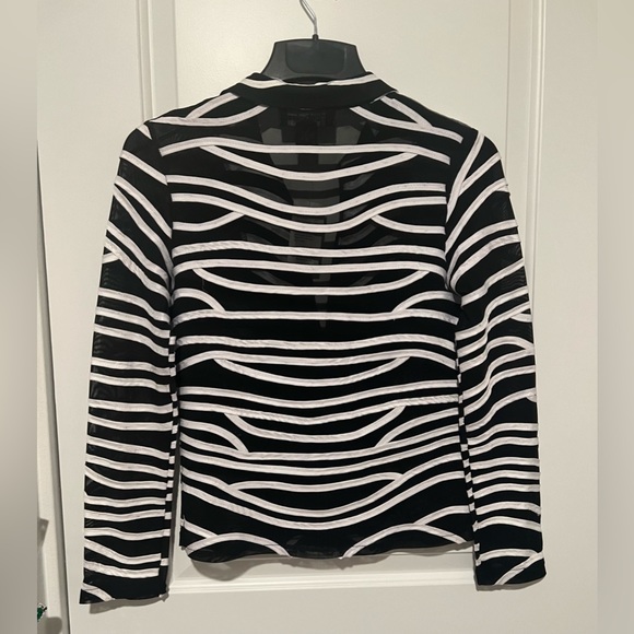 T&W Designs size Small ribbon jacket black mesh/white ribbon - Picture 2 of 6